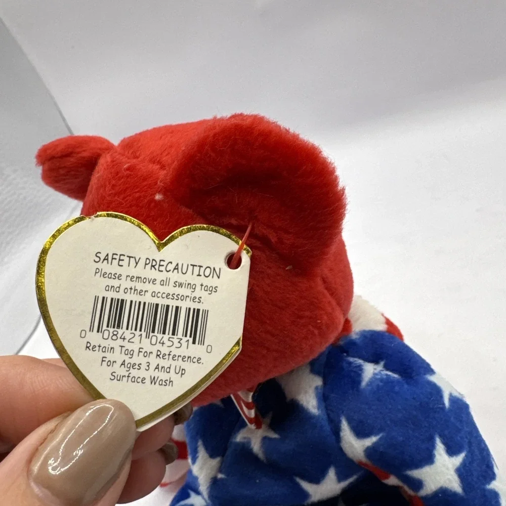 Ty Beanie Baby 2001 - Liberty the Bear (Red Head Version) - Rare, Retired, Error